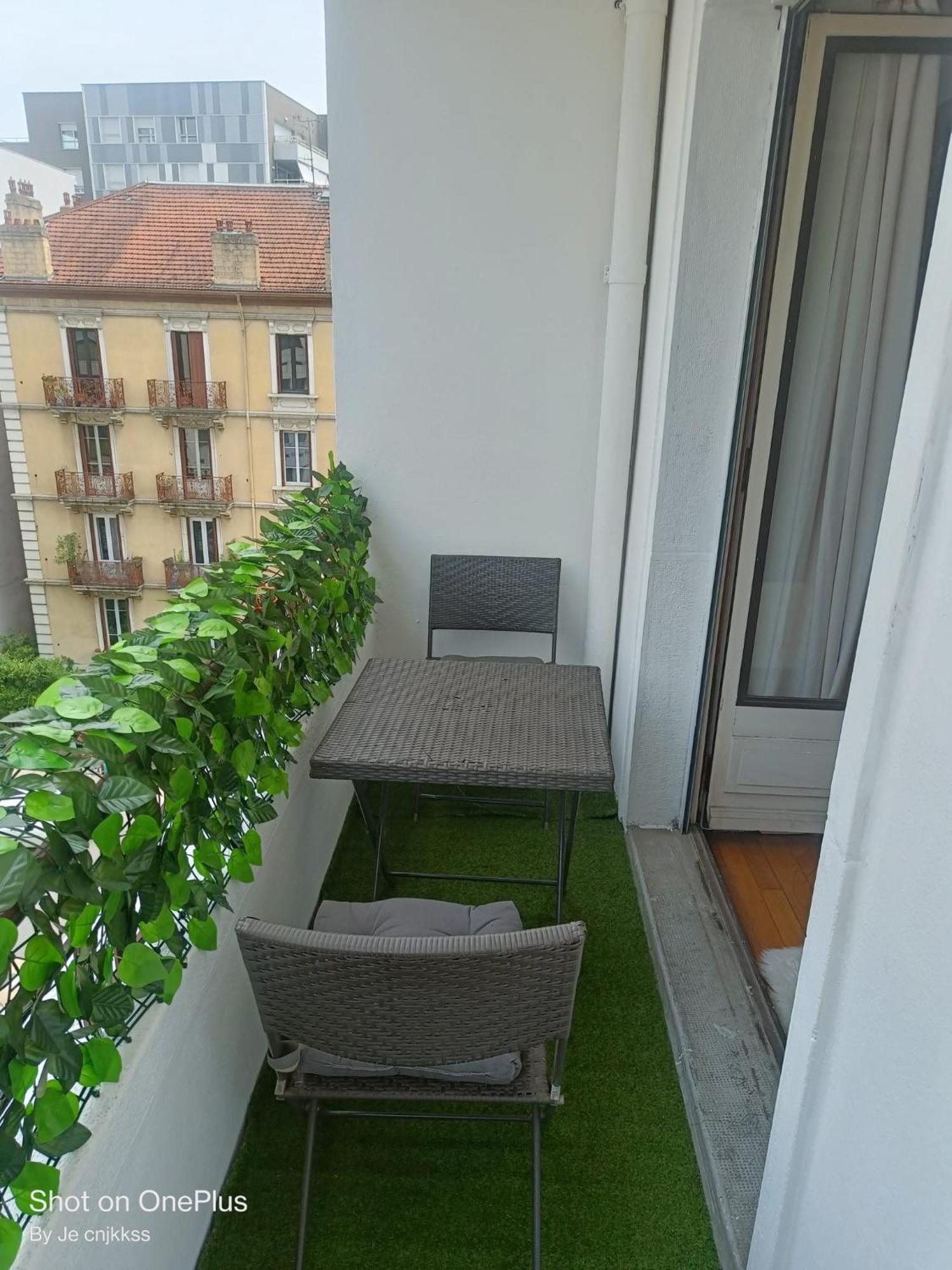 Belle Chambre D'Hote Avec Balcon Prive - 3 Mins Gare Annemasse - Geneve Acces Direct Экстерьер фото